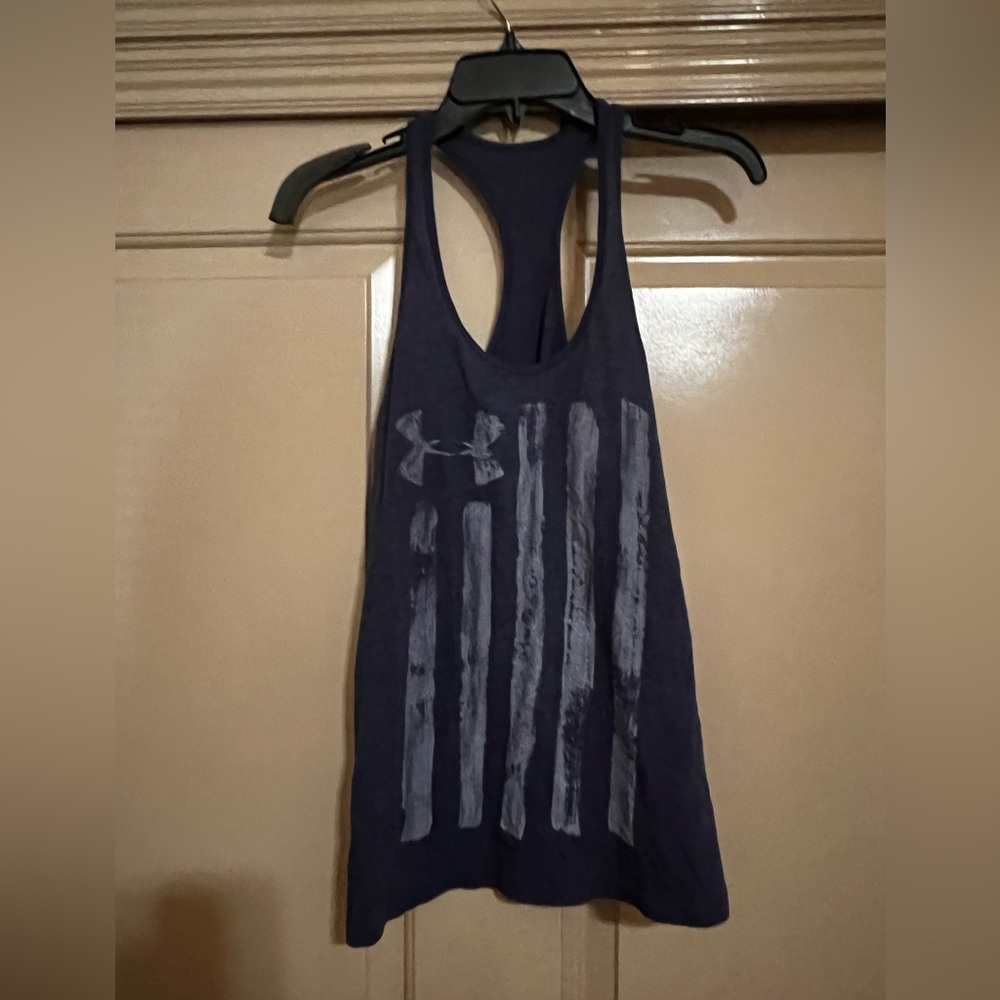 Under armour American flag only has been worn a couple times size  m